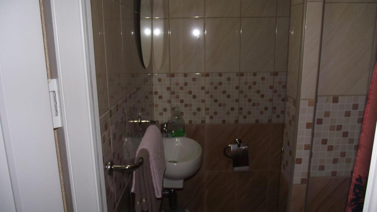 Hostel Pansion Laktaši Zewnętrze zdjęcie