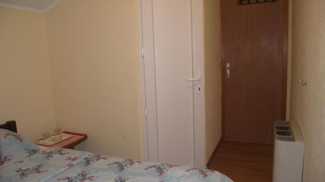 Hostel Pansion Laktaši Zewnętrze zdjęcie