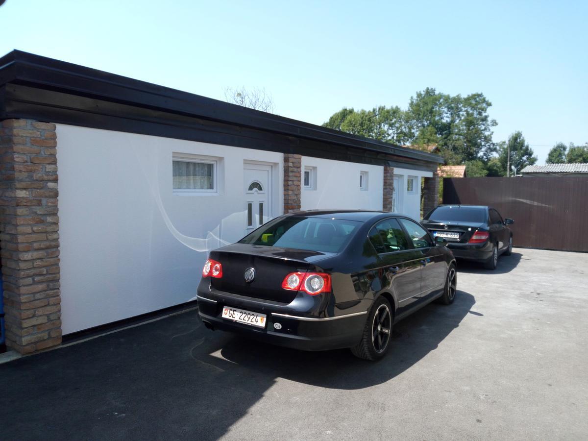 Hostel Pansion Laktaši Zewnętrze zdjęcie
